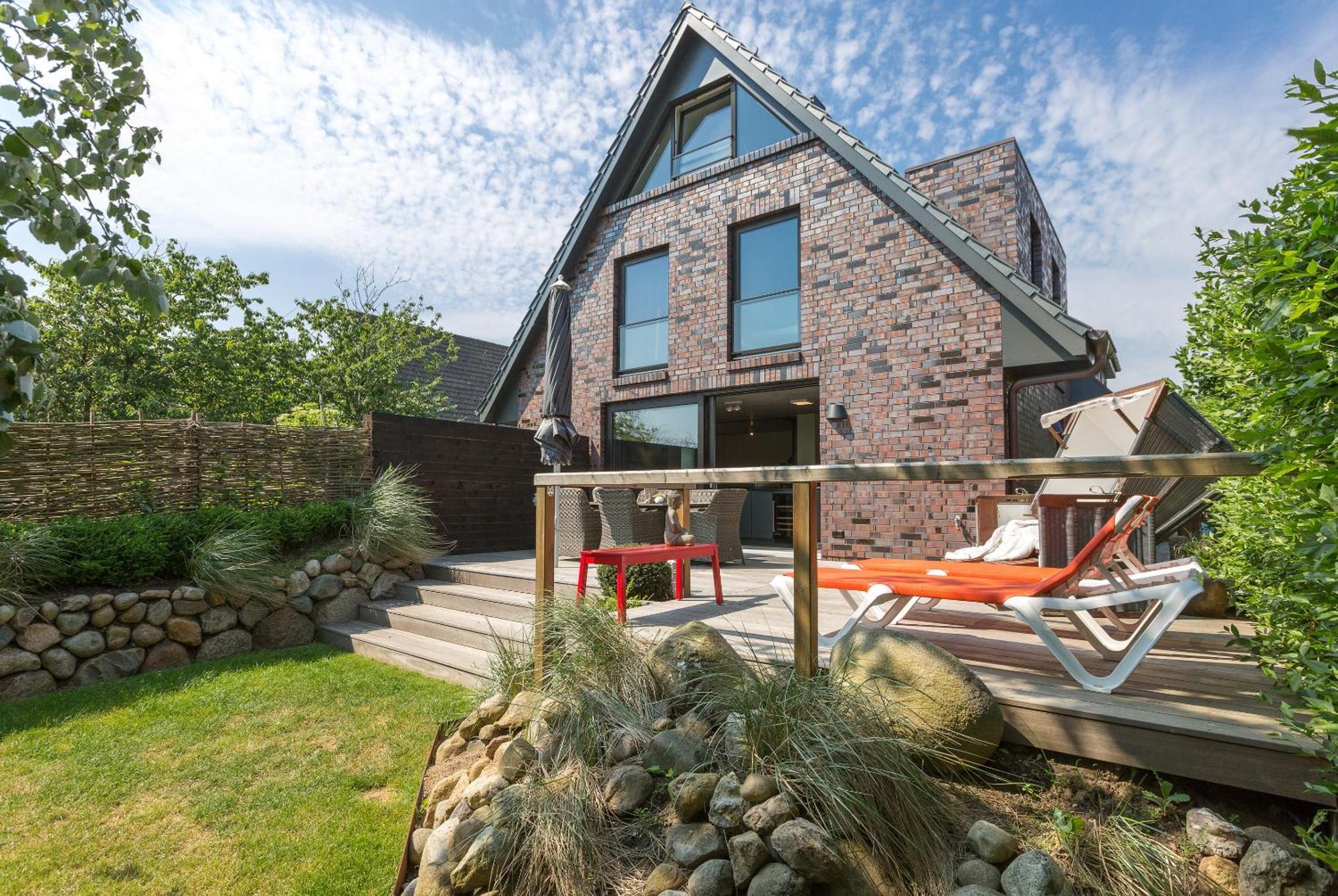 Willms Living Long House